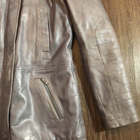 Danier Grey Insulated Leather Coat - Picture 14 of 16